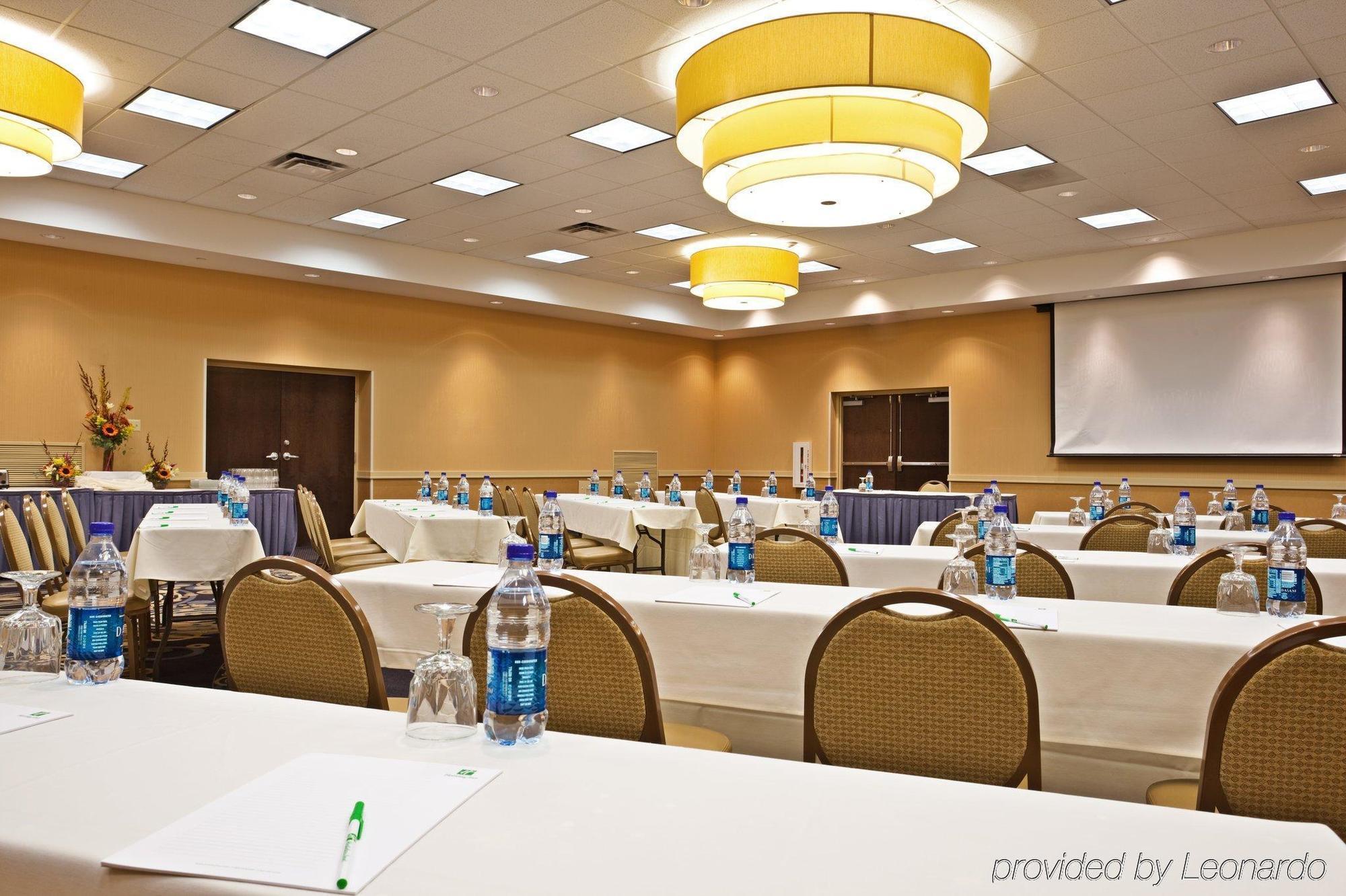 Holiday Inn Chicago - Elk Grove, An Ihg Hotel Елк-Ґров-Віллідж Зручності фото