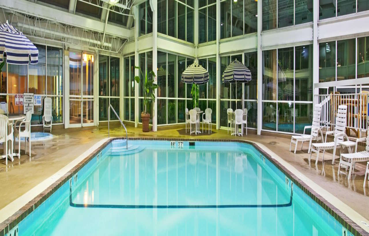 Holiday Inn Chicago - Elk Grove, An Ihg Hotel Елк-Ґров-Віллідж Екстер'єр фото